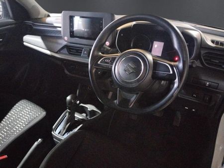 2025-Suzuki-Swift-12-GL_8
