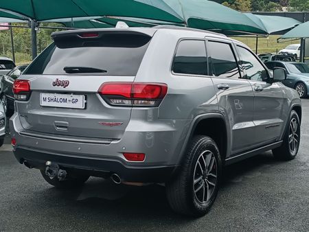 2022-Jeep-Grand-Cherokee-36-Trailhawk_5