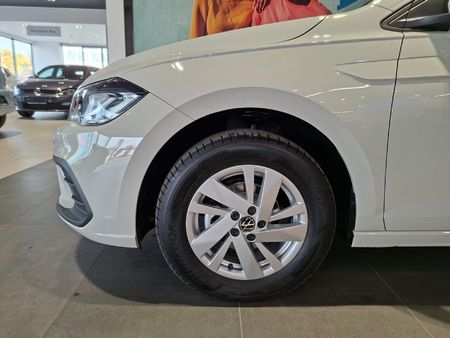 2026-Volkswagen-Polo-10-TSI_9