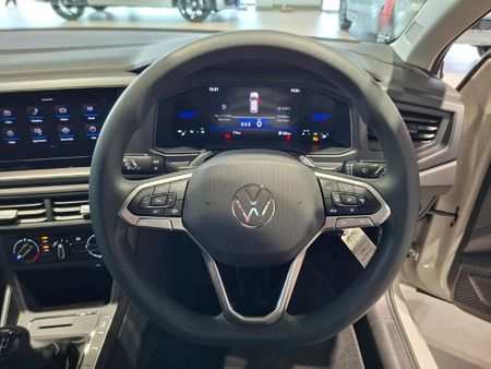 2026-Volkswagen-Polo-10-TSI_14
