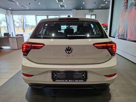 2026-Volkswagen-Polo-10-TSI_3