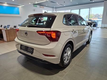 2026-Volkswagen-Polo-10-TSI_5