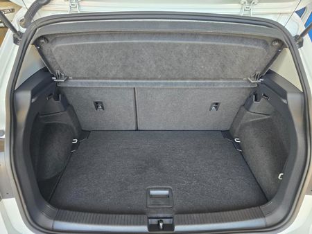 2024-Volkswagen-T-Cross-10-TSI-Life-Auto_17