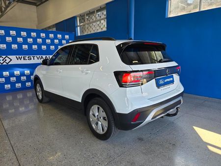 2024-Volkswagen-T-Cross-10-TSI-Life-Auto_6