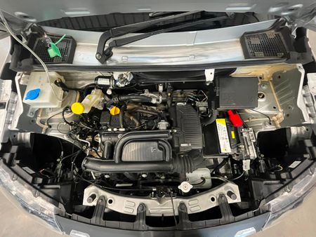 2024-Renault-Kwid-10-Climber-Auto_12