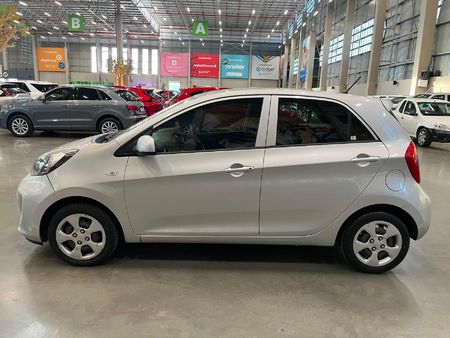 2017-Kia-Picanto-10-LS_5