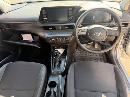2022-Hyundai-i20-14-Motion-Auto_10