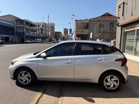 2022-Hyundai-i20-14-Motion-Auto_20