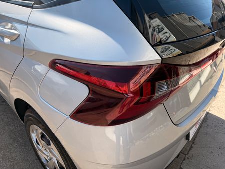 2022-Hyundai-i20-14-Motion-Auto_6