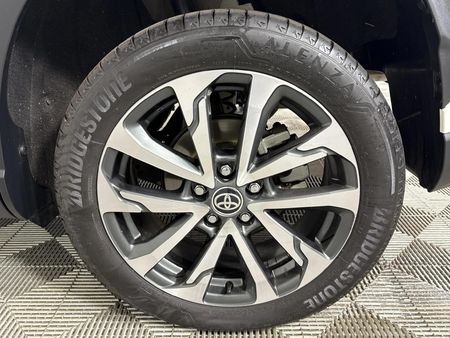 2025-Toyota-Corolla-Cross-18-XR-Hybrid_6