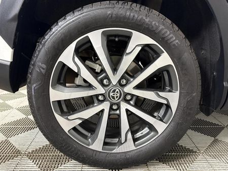 2025-Toyota-Corolla-Cross-18-XR-Hybrid_7
