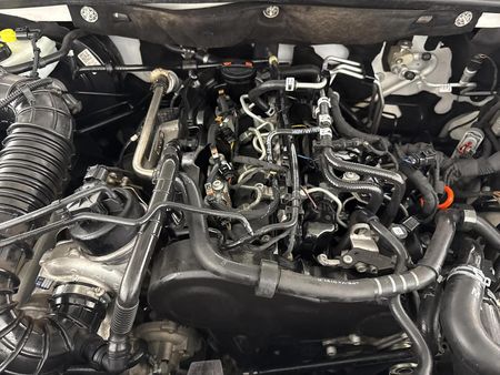 2013-Volkswagen-Amarok-20-BiTDI-Highline-132kW-4Motion-Auto-Double-Cab_11