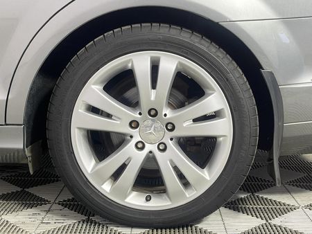 2011-Mercedes-Benz-C-Class-C-180-Avantgarde-Auto_6