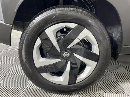 2026-Nissan-Magnite-10-Visia_7
