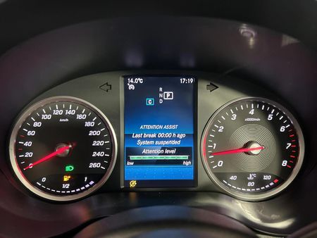 2019-Mercedes-Benz-C-Class-C-180-Auto_2