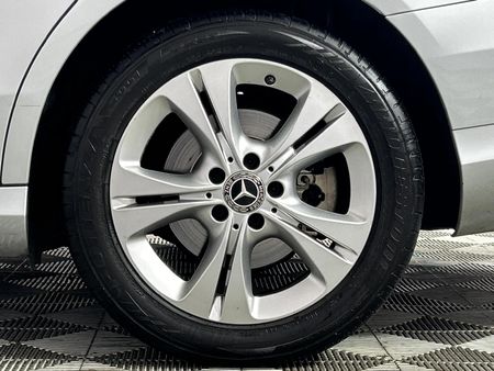 2019-Mercedes-Benz-C-Class-C-180-Auto_6