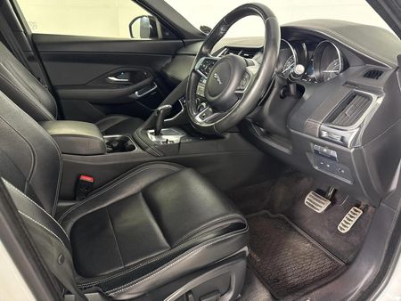 2019-Jaguar-E-Pace-D240-20D-S-177kW_9