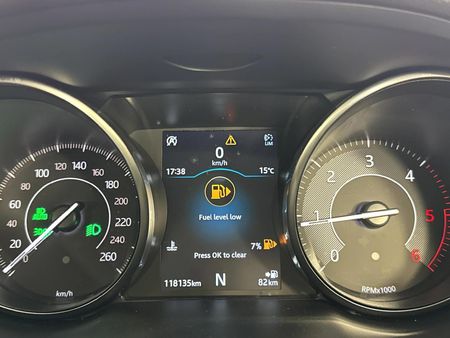 2019-Jaguar-E-Pace-D240-20D-S-177kW_2