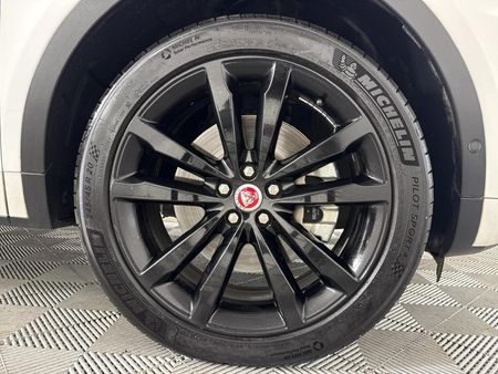 2019-Jaguar-E-Pace-D240-20D-S-177kW_5