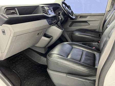 2021-Volkswagen-Kombi-T61-20-TDI-110kW-Auto-Trendline_8