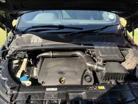 2016-Land-Rover-Range-Rover-Evoque-22-SD4-SE_13