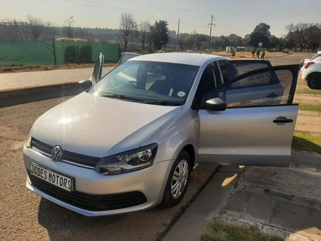 2018-Volkswagen-Polo-Vivo-14-Trendline-5-dr_3