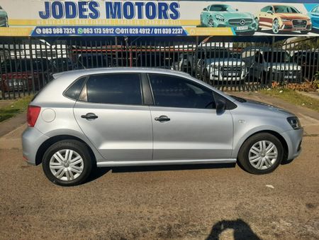 2018-Volkswagen-Polo-Vivo-14-Trendline-5-dr_7