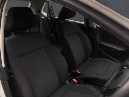 2025-Volkswagen-Polo-Vivo-14_9