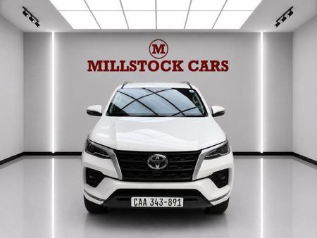 2023-Toyota-Fortuner-24-GD-6-Raised-Body-Auto_1