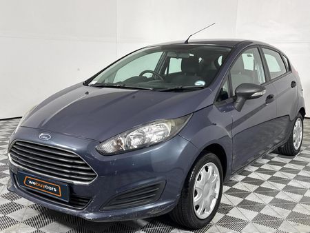 2015-Ford-Fiesta-14-Ambiente-5-dr_0