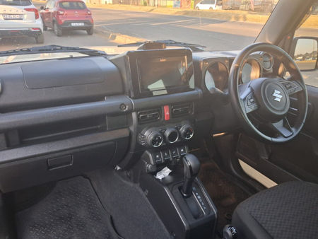2021-Suzuki-Jimny-15-GLX-Auto_10