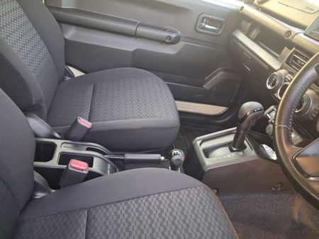 2021-Suzuki-Jimny-15-GLX-Auto_13