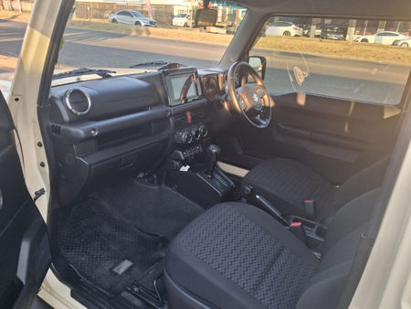 2021-Suzuki-Jimny-15-GLX-Auto_7