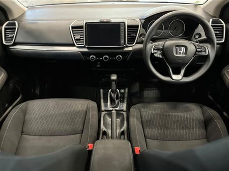 2024-Honda-Ballade-15-comfort-Auto_9