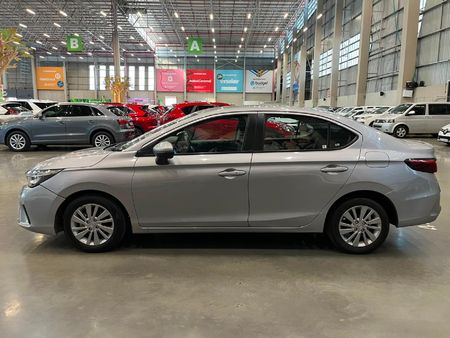 2024-Honda-Ballade-15-comfort-Auto_5