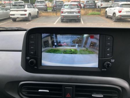 2026-Hyundai-Grand-i10-12-Motion-Auto_8
