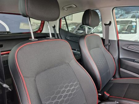 2023-Hyundai-Grand-i10-10-Motion_18