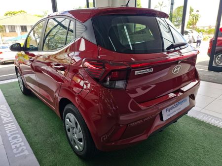 2023-Hyundai-Grand-i10-10-Motion_7