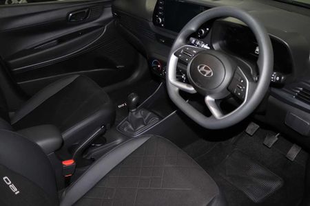 2026-Hyundai-i20-12-Premium_7