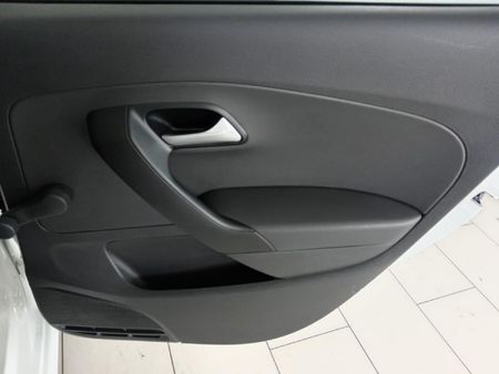 2026-Volkswagen-Polo-Vivo-14-Life_16
