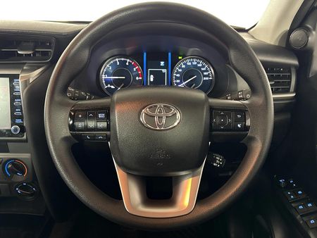 2024-Toyota-Fortuner-24-GD-6-4x4-Auto_11