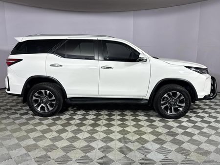 2024-Toyota-Fortuner-24-GD-6-4x4-Auto_16