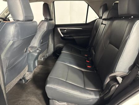2024-Toyota-Fortuner-24-GD-6-4x4-Auto_3