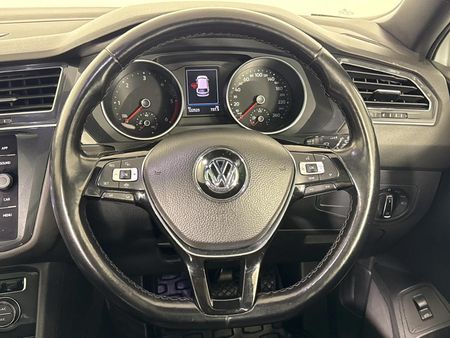 2019-Volkswagen-Tiguan-Allspace-20-TDI-Comfortline-4Motion-Auto_11