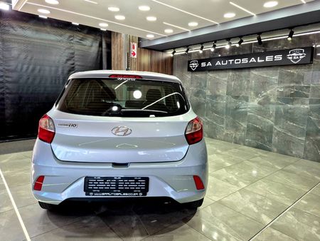 2023-Hyundai-Grand-i10-10-Motion_13
