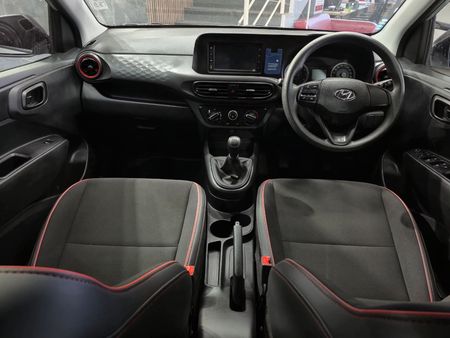 2023-Hyundai-Grand-i10-10-Motion_20