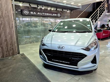 2023-Hyundai-Grand-i10-10-Motion_8