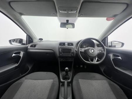 2020-Volkswagen-Polo-Vivo-14-Comfortline-5-dr_10