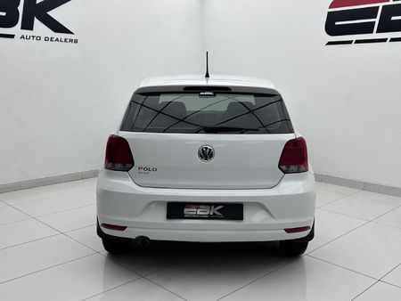2020-Volkswagen-Polo-Vivo-14-Comfortline-5-dr_4