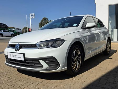 2025-Volkswagen-Polo-10-TSI_5